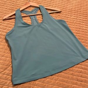 Lululemon Tank in aqua. Perfect condition